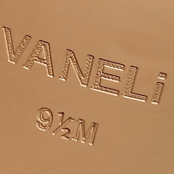 Vaneli Tilden Ecru Patent Leather Nude Colored Comfort Pumps Size 9.5M - Picture 11 of 14